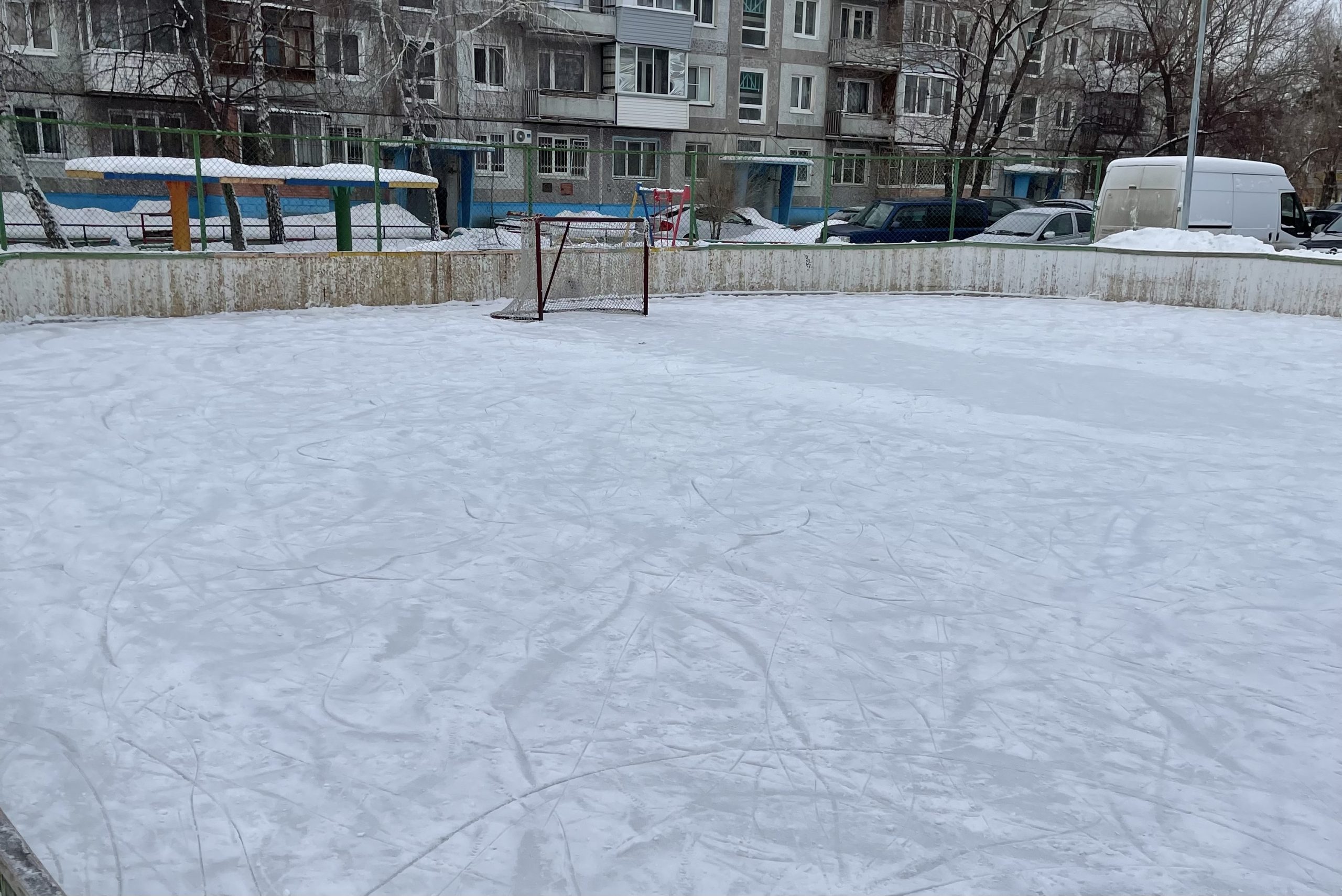 Хоккейная коробка на ул. Волгоградская , 24